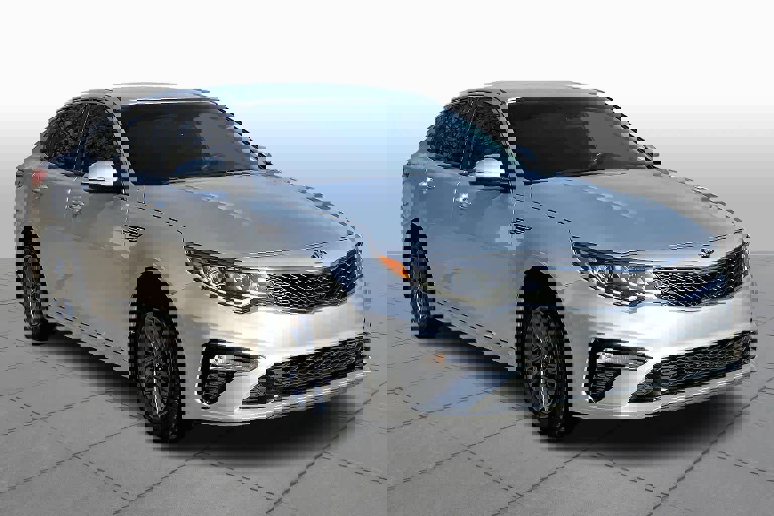 Used 2020 Kia Optima LX image 3