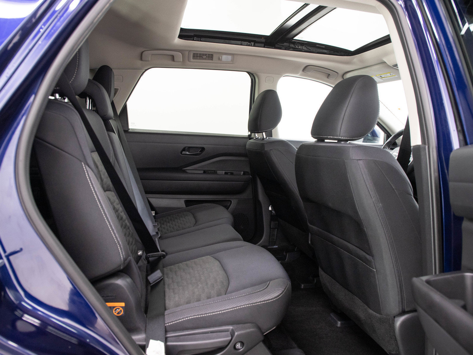 Used 2024 Nissan Pathfinder SV AWD/4WD image 15
