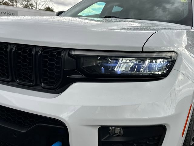 Used 2023 Jeep Grand Cherokee 30th Anniversary image 7