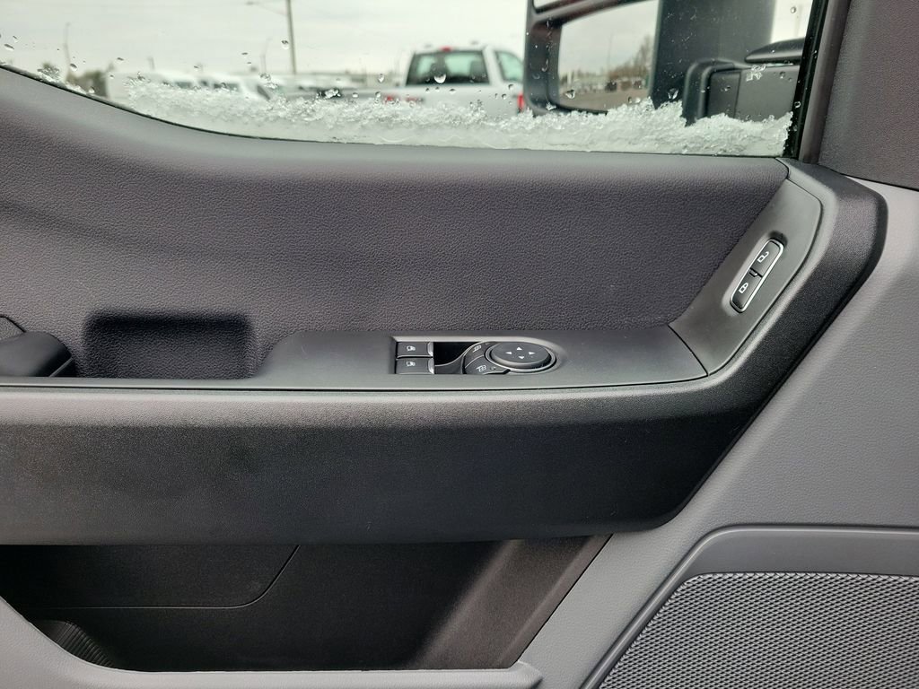 New 2026 Ford F250 XL w/ FX4 Off-Road Package image 17