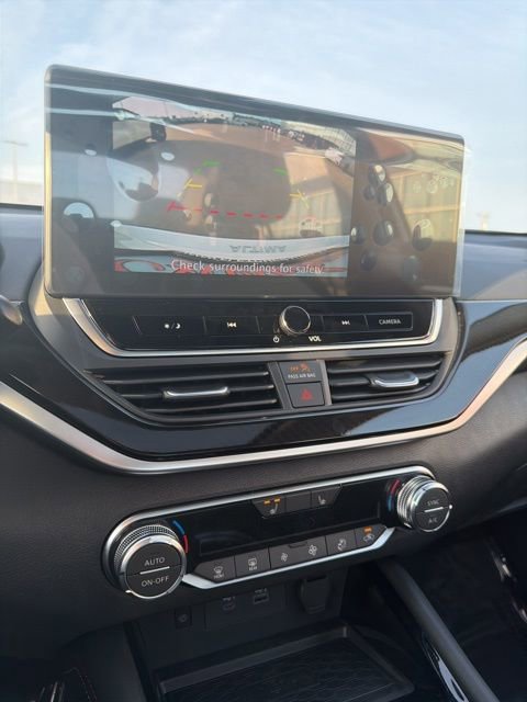 New 2025 Nissan Altima 2.5 SR w/ SR Premium Package image 15