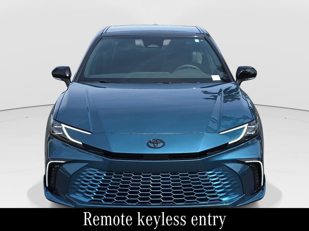 Used 2025 Toyota Camry XSE image 2