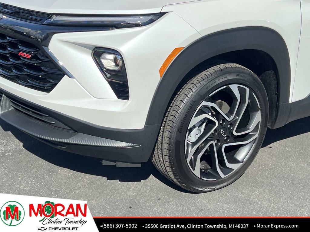 Certified 2025 Chevrolet TrailBlazer RS w/ Convenience Package image 10