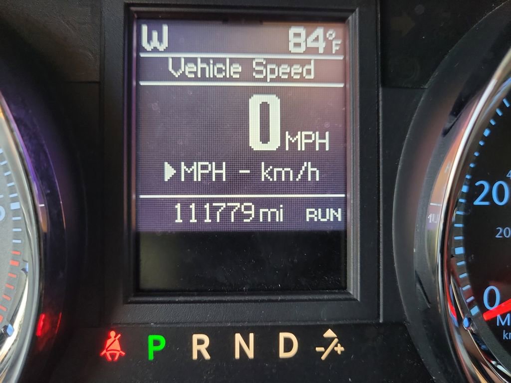 Used 2015 Chrysler Town & Country Touring image 30