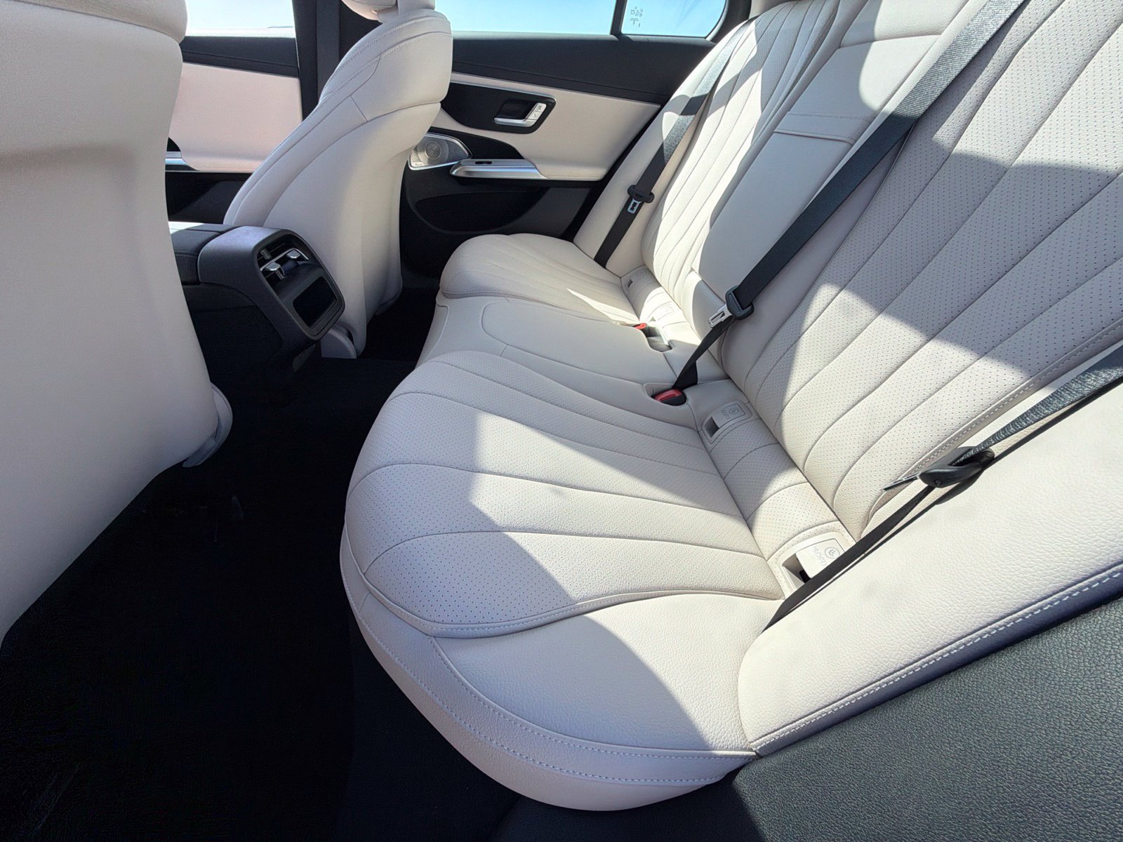 New 2027 Mercedes-Benz E 450 4MATIC Sedan image 28