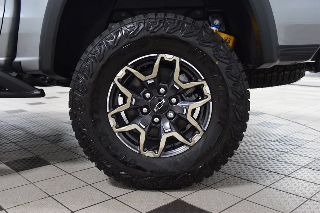 New 2026 Chevrolet Colorado ZR2 w/ Technology Package AWD/4WD image 30