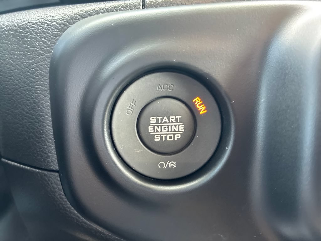 Used 2023 Jeep Wrangler Unlimited Rubicon 4xe w/ Cold Weather Group AWD/4WD image 32