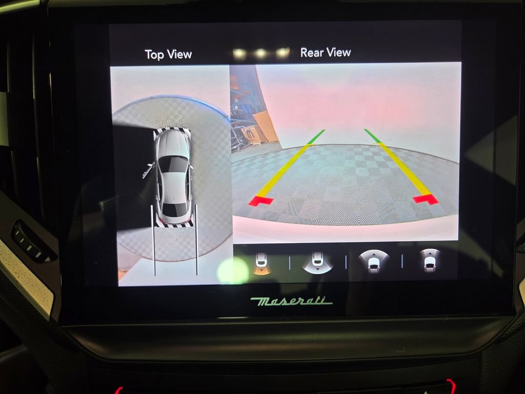 Used 2022 Maserati Ghibli Modena RWD image 13