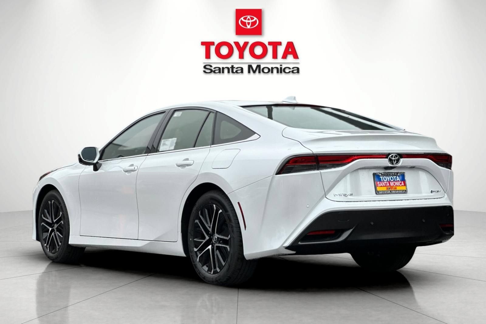 New 2026 Toyota Mirai RWD image 5