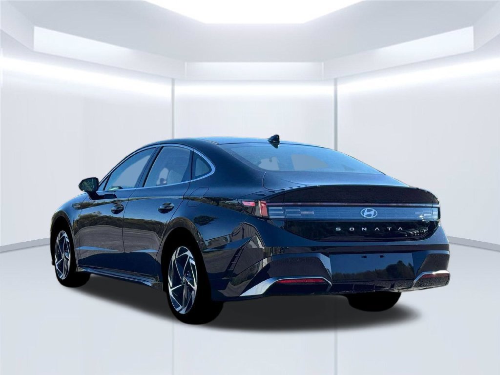 New 2026 Hyundai Sonata SEL FWD image 5