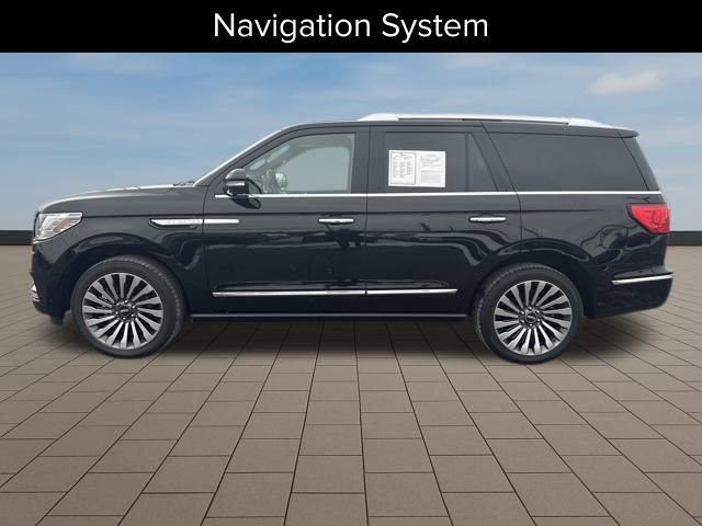 Used 2019 Lincoln Navigator Reserve image 3