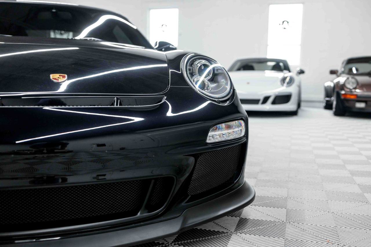 Used 2010 Porsche 911 GT3 RWD image 15
