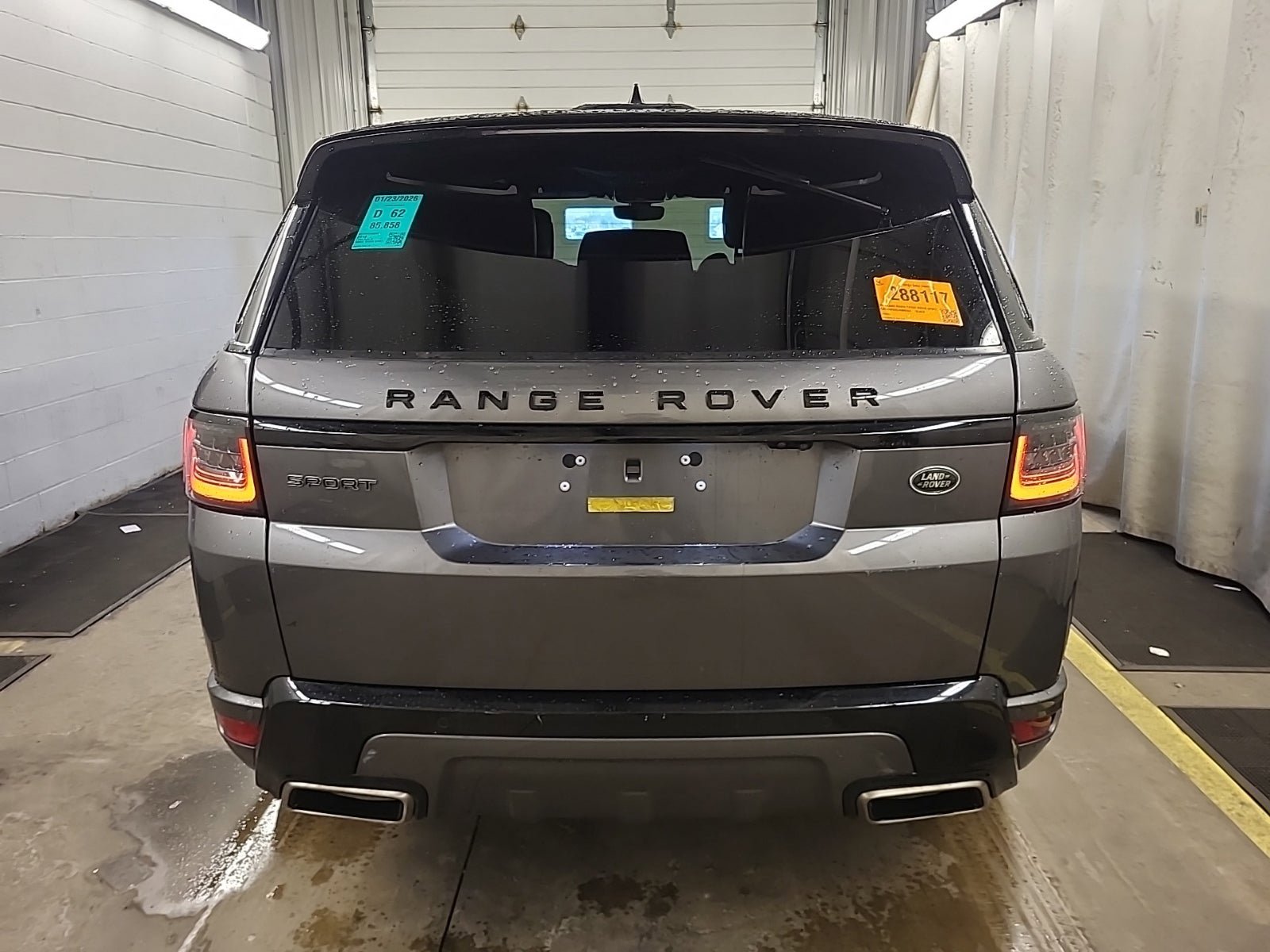 Used 2018 Land Rover Range Rover Sport HSE Dynamic image 8