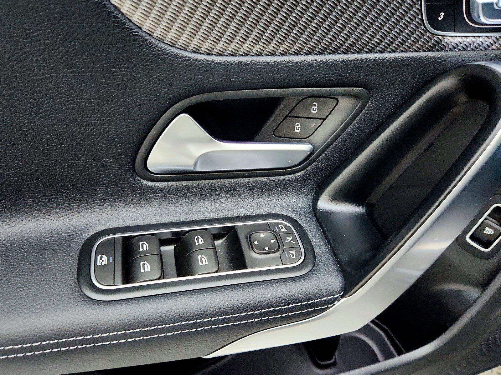 Certified 2026 Mercedes-Benz CLA 250 image 25