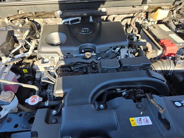 Used 2021 Toyota RAV4 XLE FWD image 20
