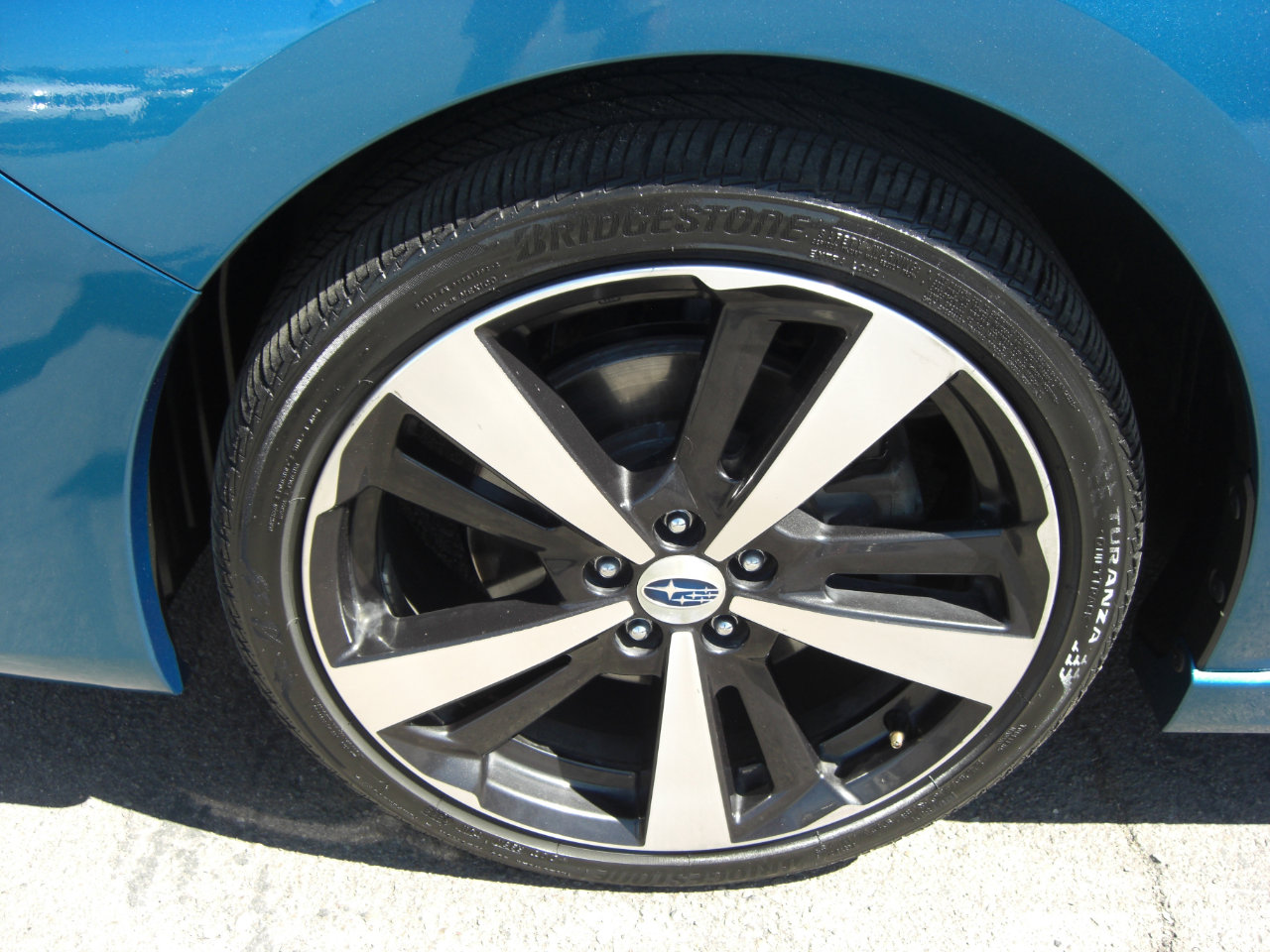 Used 2017 Subaru Impreza 2.0i Sport image 3