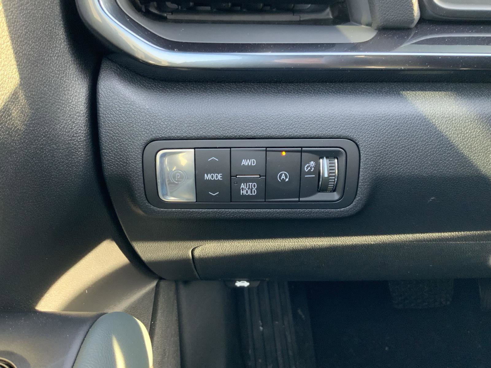 New 2026 GMC Terrain AT4 w/ LPO, Floor Liner Package image 34