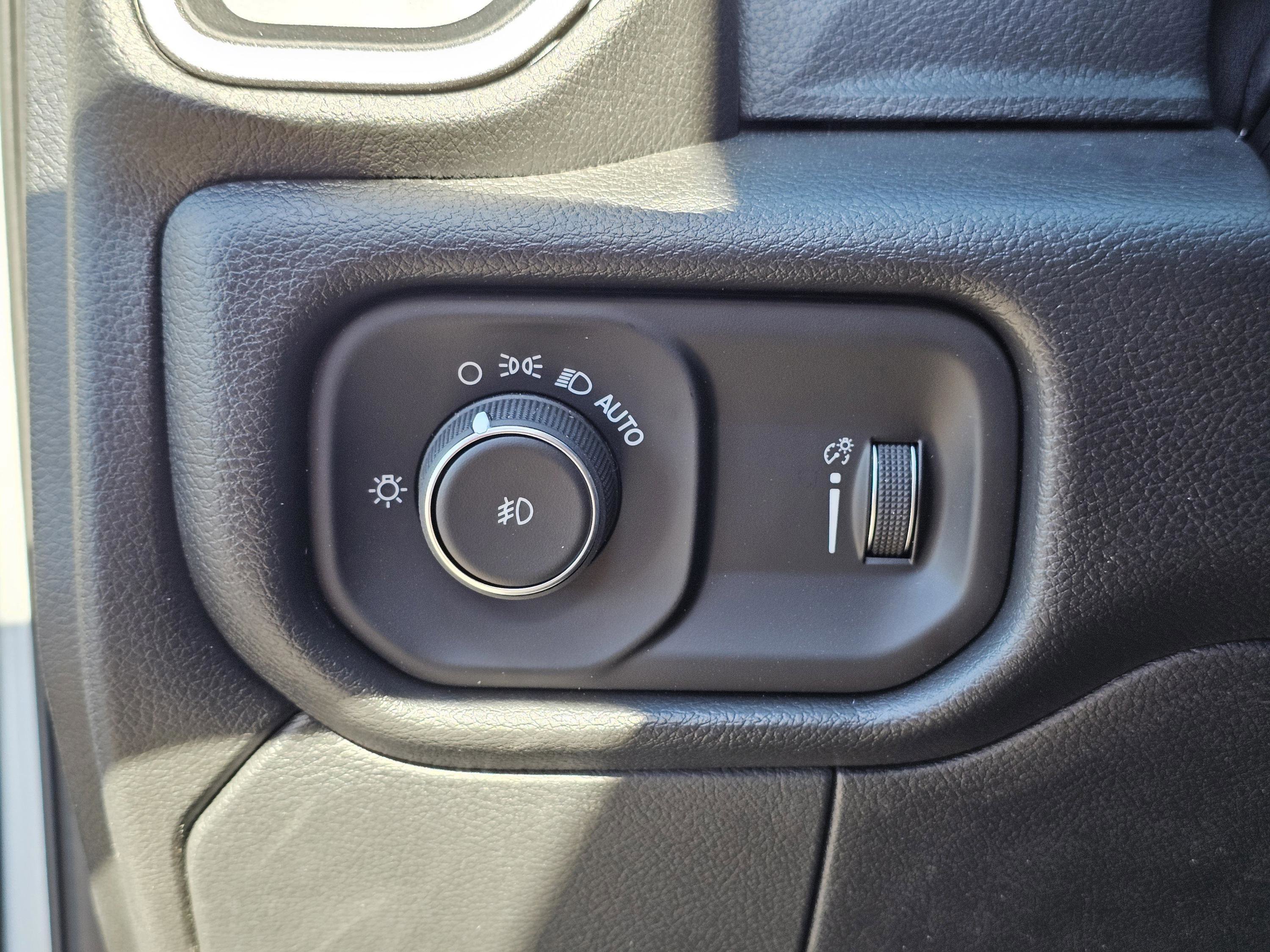 New 2026 RAM 3500 Tradesman w/ Chrome Appearance Group image 19