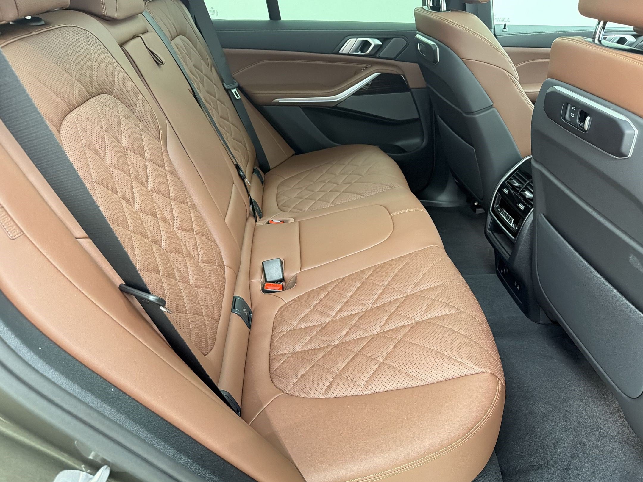 New 2026 BMW X5 xDrive40i w/ Climate Comfort Package AWD/4WD image 24