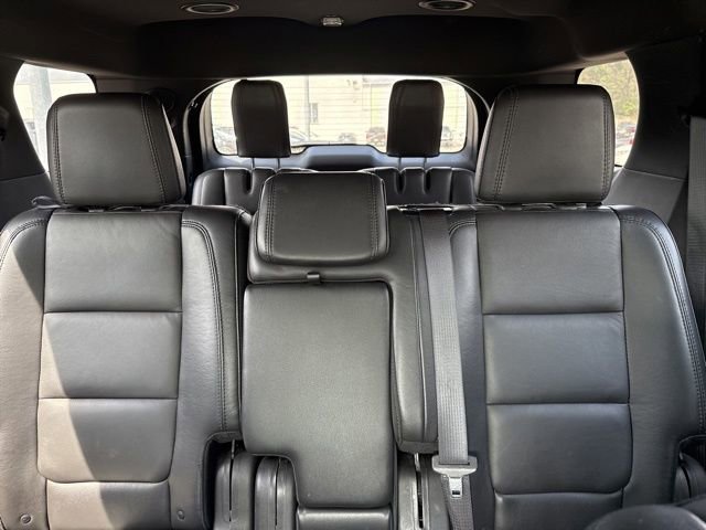 Used 2015 Ford Explorer Limited image 28
