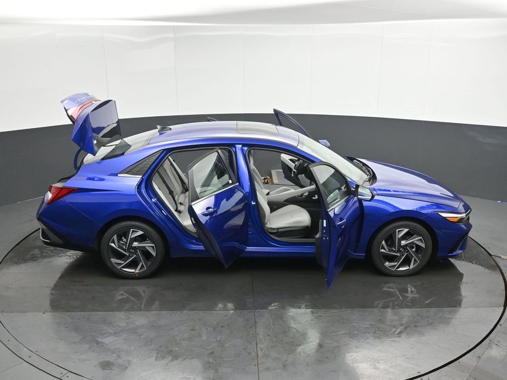 New 2026 Hyundai Elantra Limited image 53