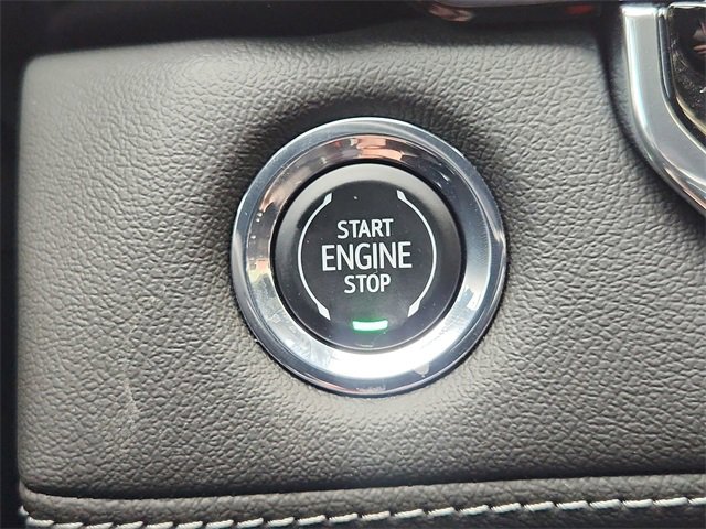 Used 2023 Chevrolet Colorado LT w/ LT Convenience Package II image 17