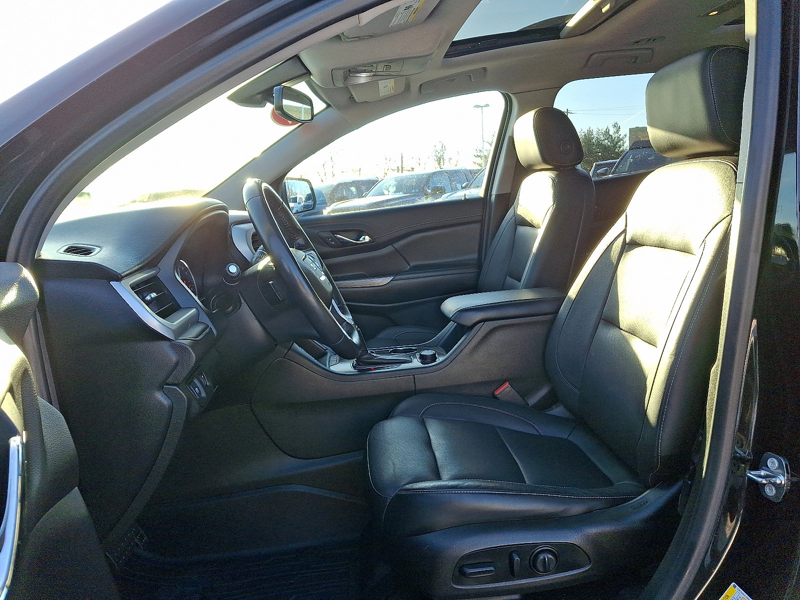 Used 2019 GMC Acadia SLT w/ LPO, Floor Liner Package image 13