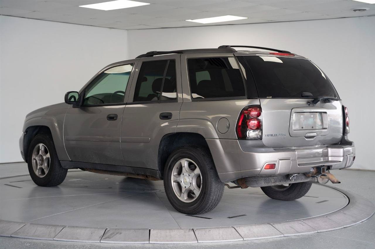 Used 2007 Chevrolet TrailBlazer LS w/ LS Preferred Equipment Group AWD/4WD image 5