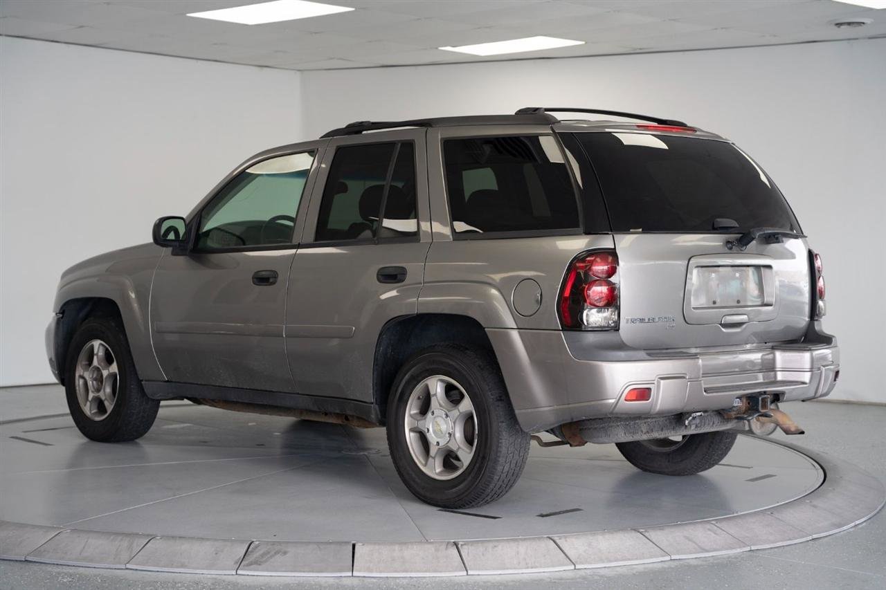Used 2007 Chevrolet TrailBlazer LS w/ LS Preferred Equipment Group AWD/4WD image 5