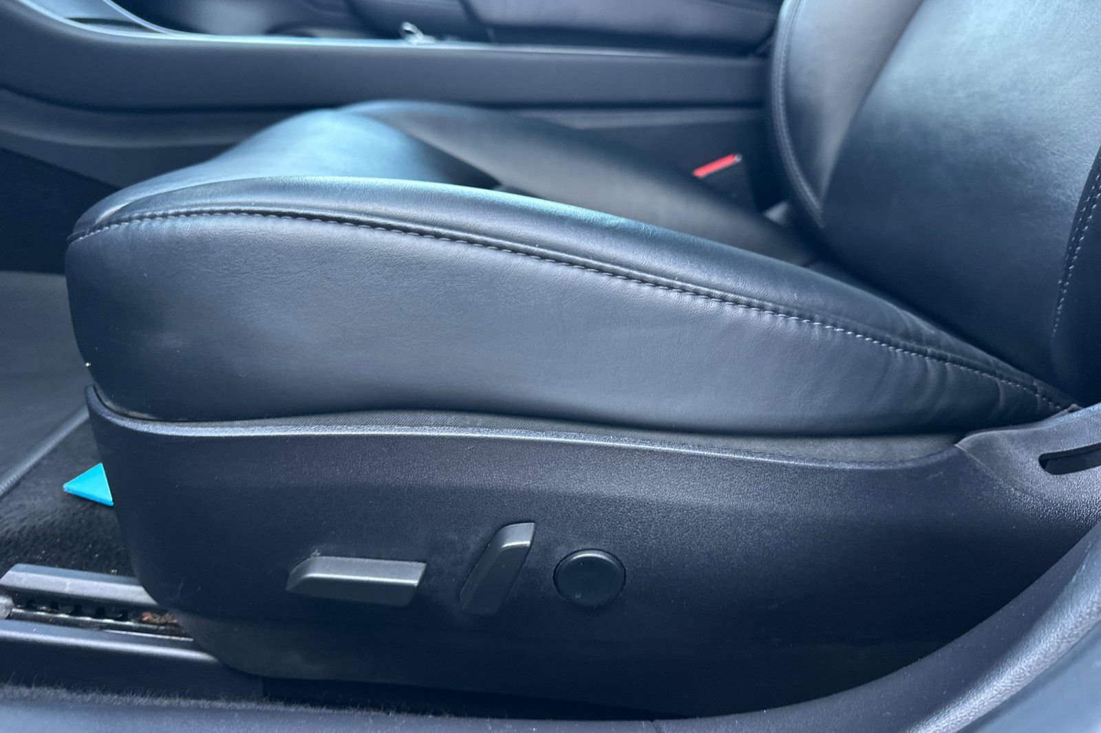 Used 2019 Tesla Model 3 Standard Range Plus image 13