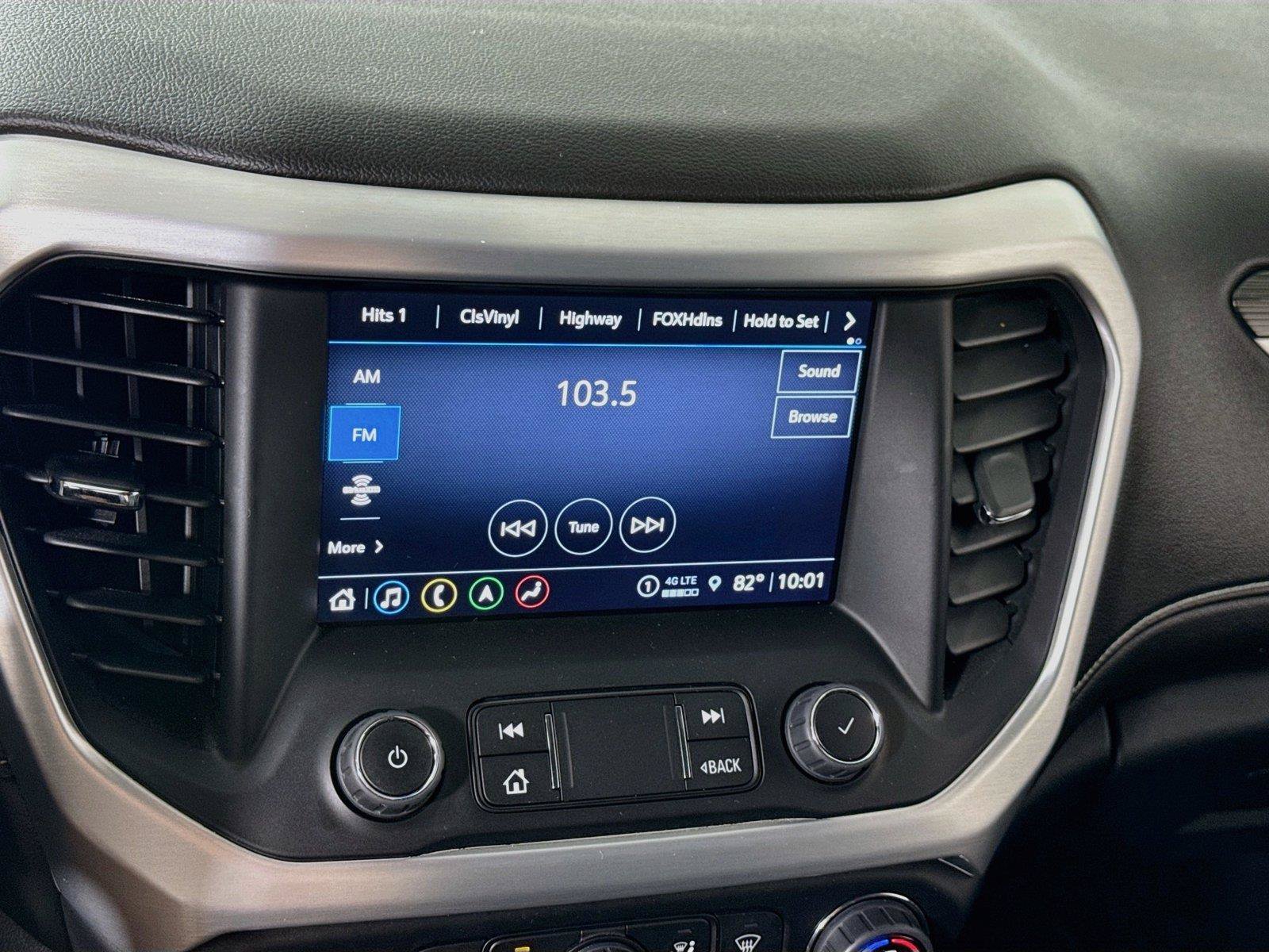 Used 2023 GMC Acadia SLT w/ Technology Package AWD/4WD image 9
