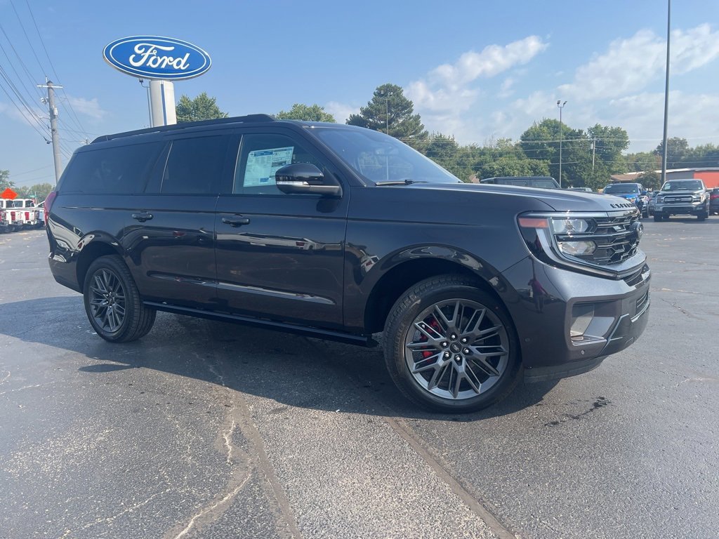 New 2025 Ford Expedition Max Platinum image 3