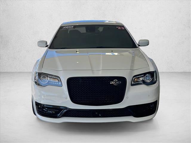 Used 2023 Chrysler 300 C image 7