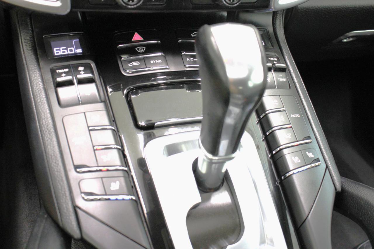 Used 2016 Porsche Cayenne image 52