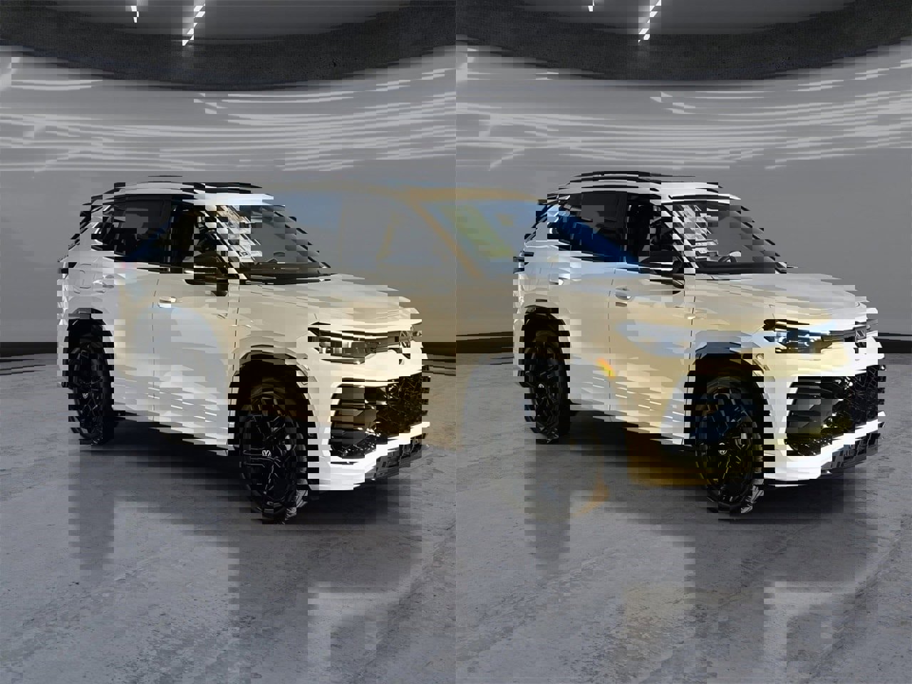 New 2026 Volkswagen Tiguan SE R-Line image 2