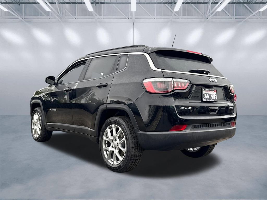 Certified 2022 Jeep Compass Latitude image 4
