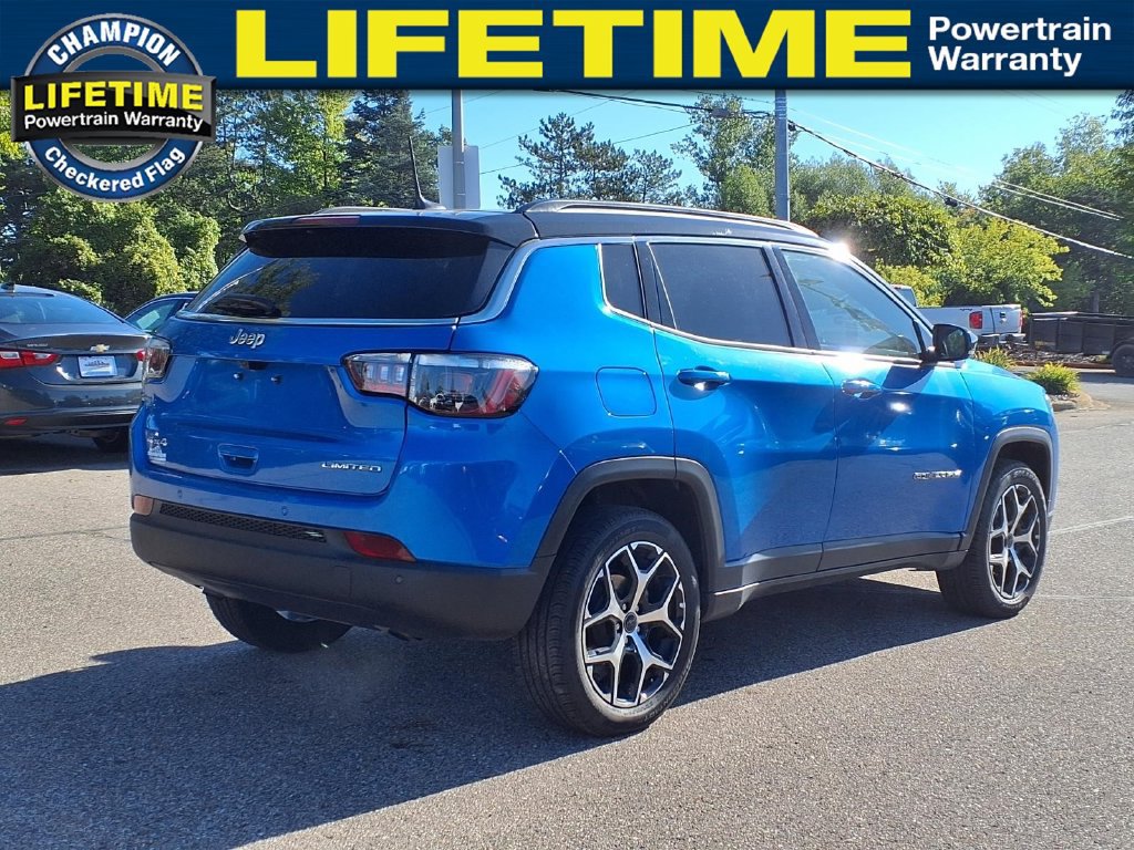 Used 2025 Jeep Compass Limited AWD/4WD image 5