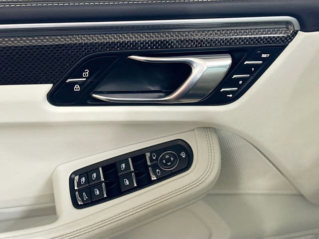 Used 2022 Porsche Macan GTS image 18