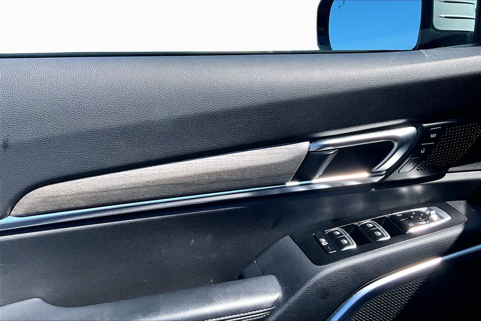 Used 2022 Kia Telluride SX w/ SX Prestige Package AWD/4WD image 22