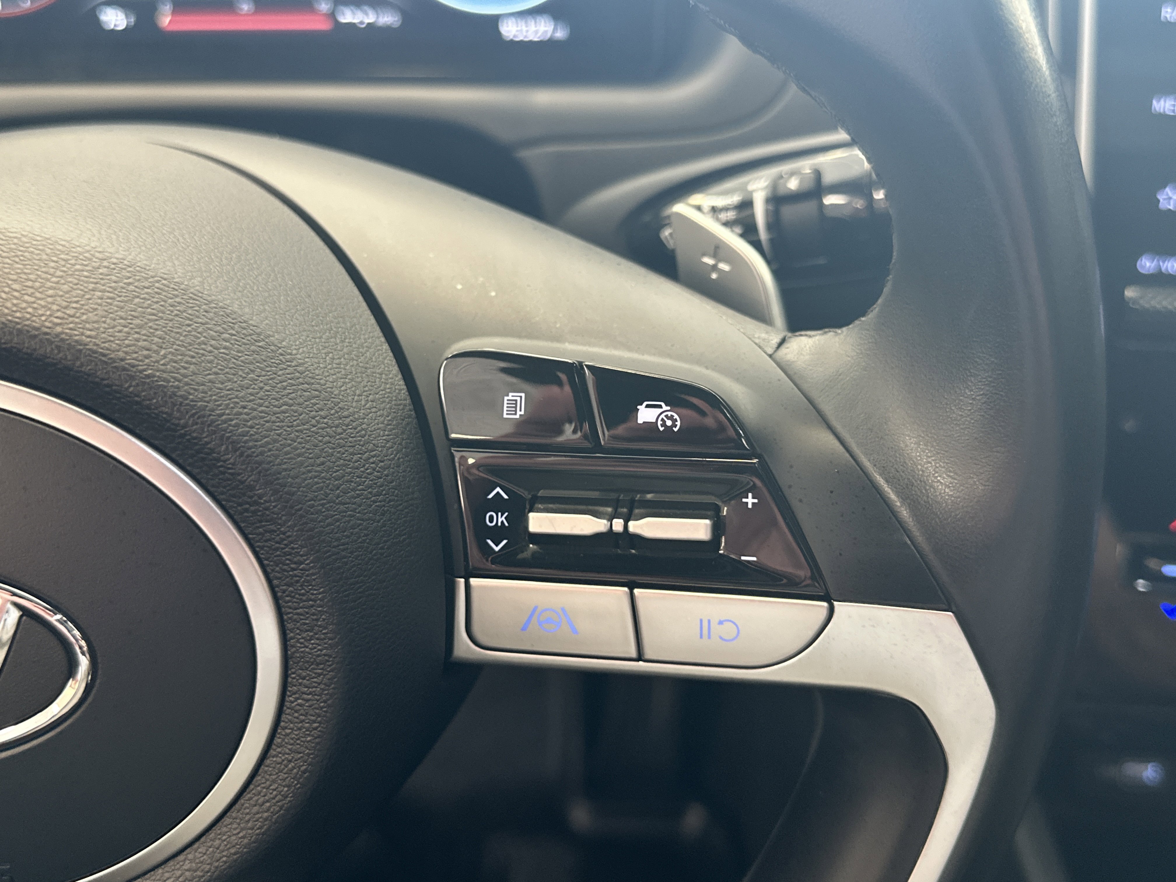 Used 2022 Hyundai Santa Cruz SEL Premium AWD/4WD image 29