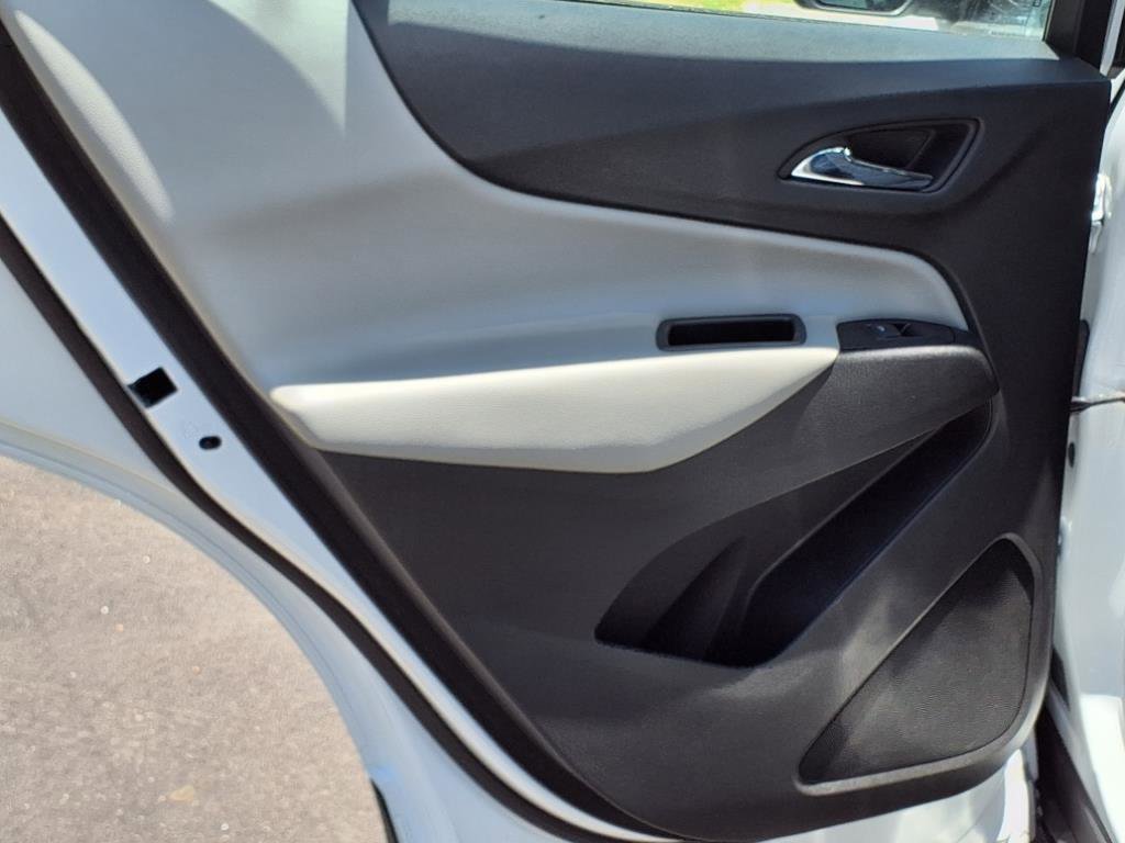Used 2018 Chevrolet Equinox LS image 15