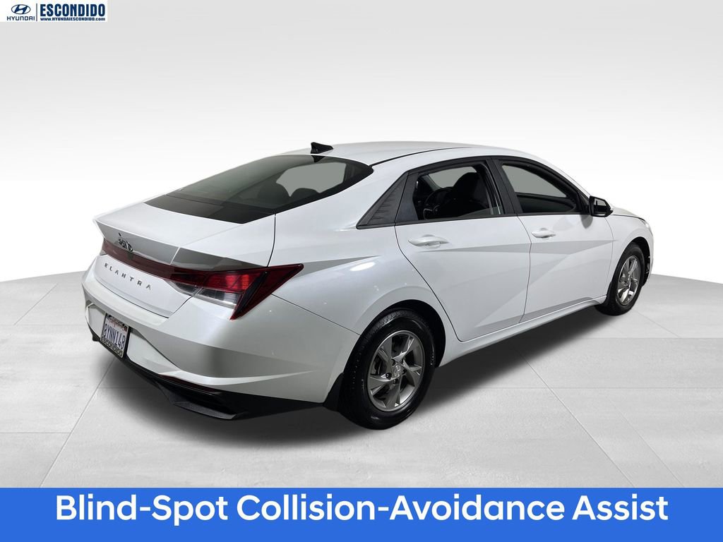 Used 2021 Hyundai Elantra SE FWD image 5