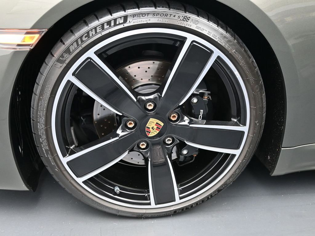 Used 2024 Porsche 718 Cayman GT4 image 29