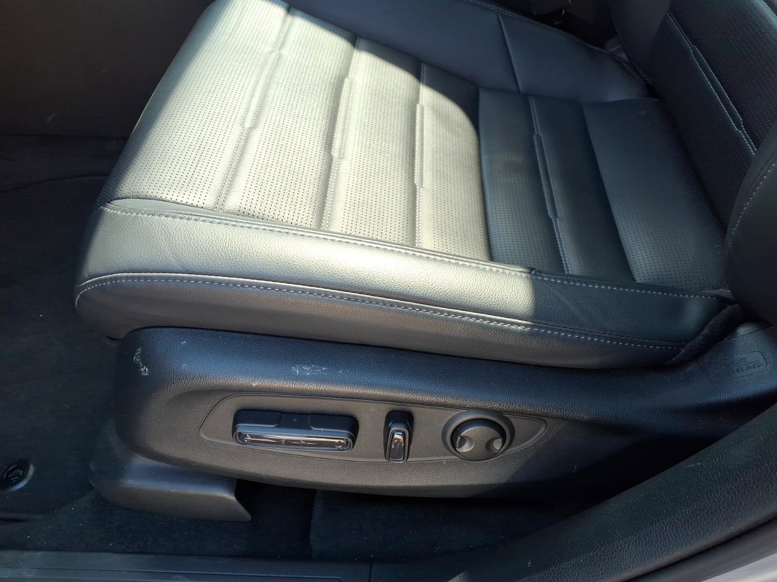 Used 2023 Honda CR-V EX-L image 16