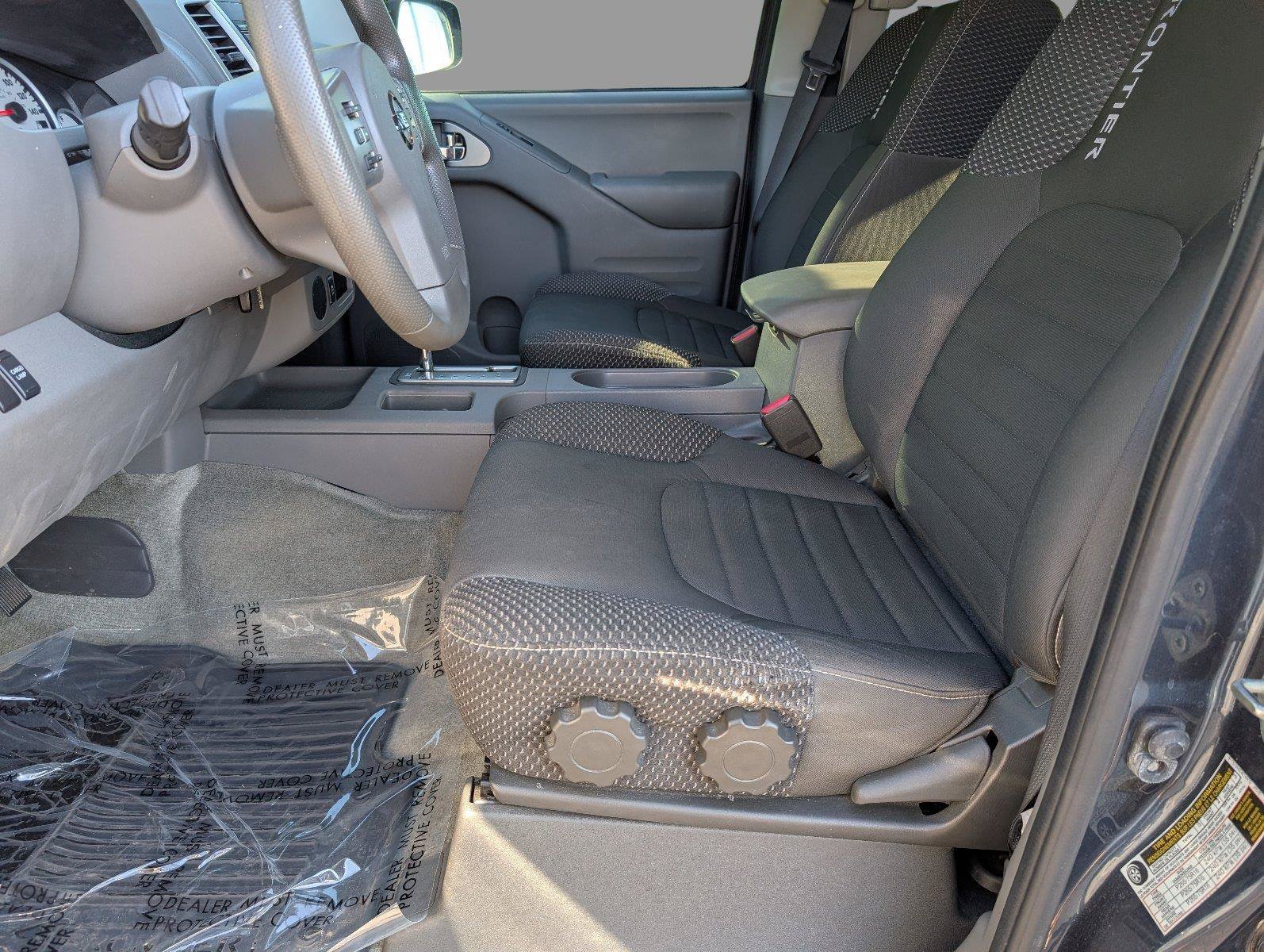 Used 2016 Nissan Frontier Desert Runner RWD image 3