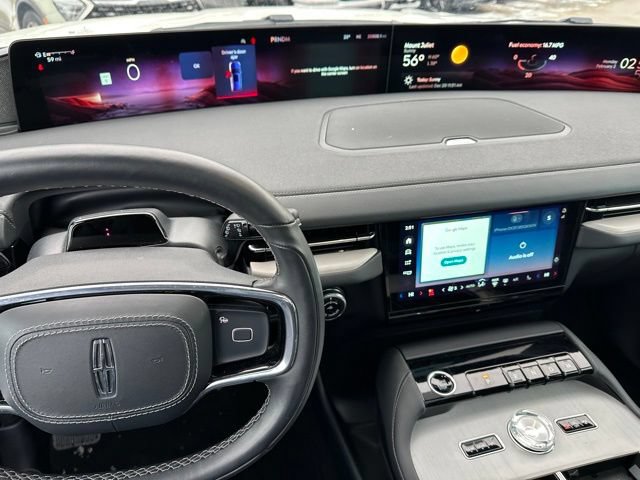 Used 2025 Lincoln Navigator L Reserve w/ Jet Appearance Package AWD/4WD image 29