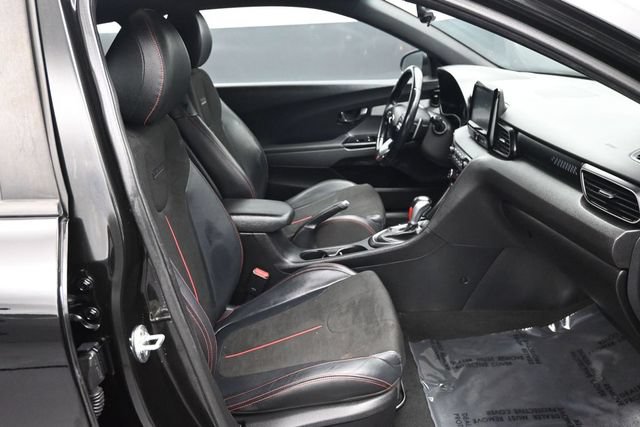 Used 2019 Hyundai Veloster 2.0 Premium FWD image 10