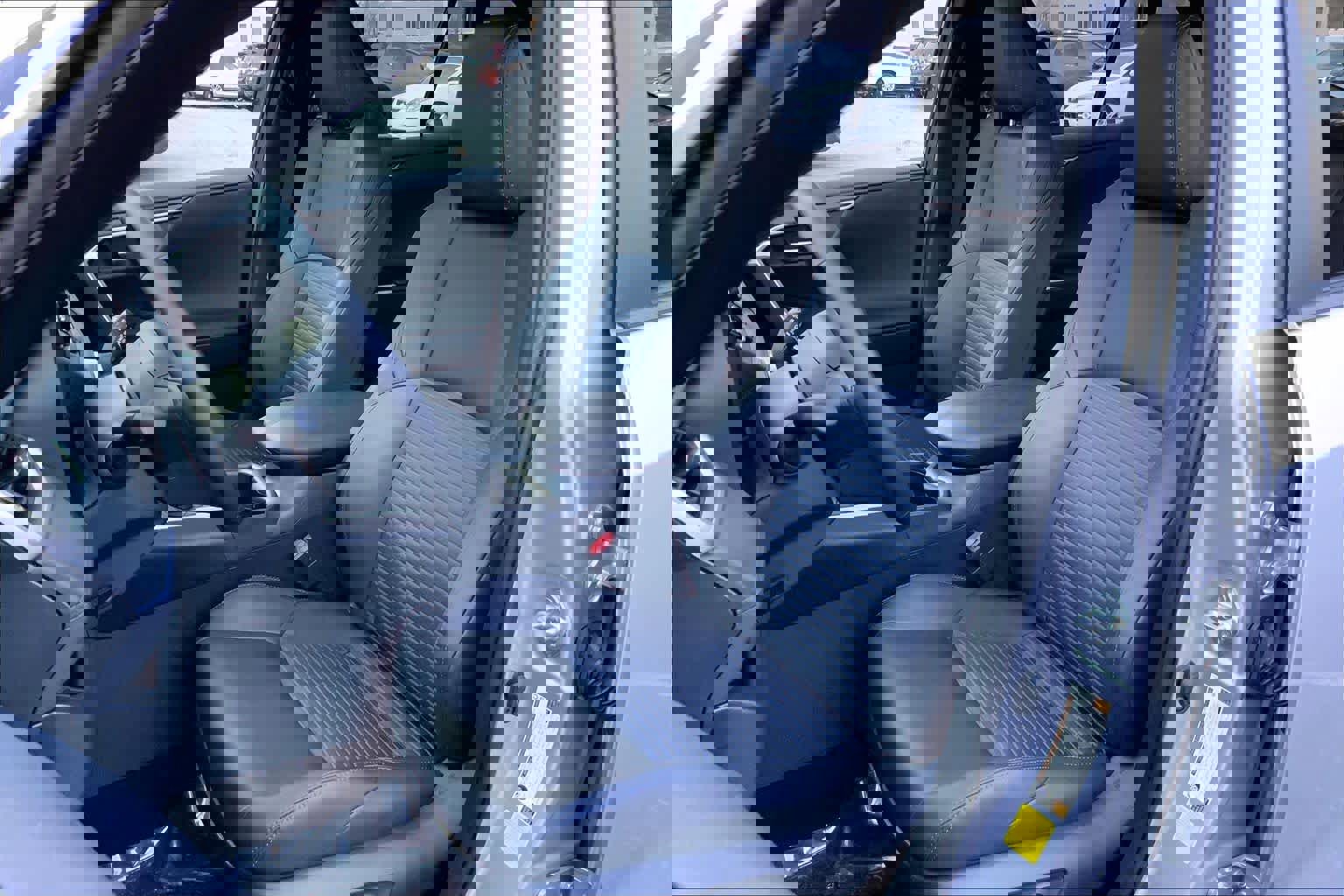 Used 2025 Toyota RAV4 XSE w/ Weather Package image 8