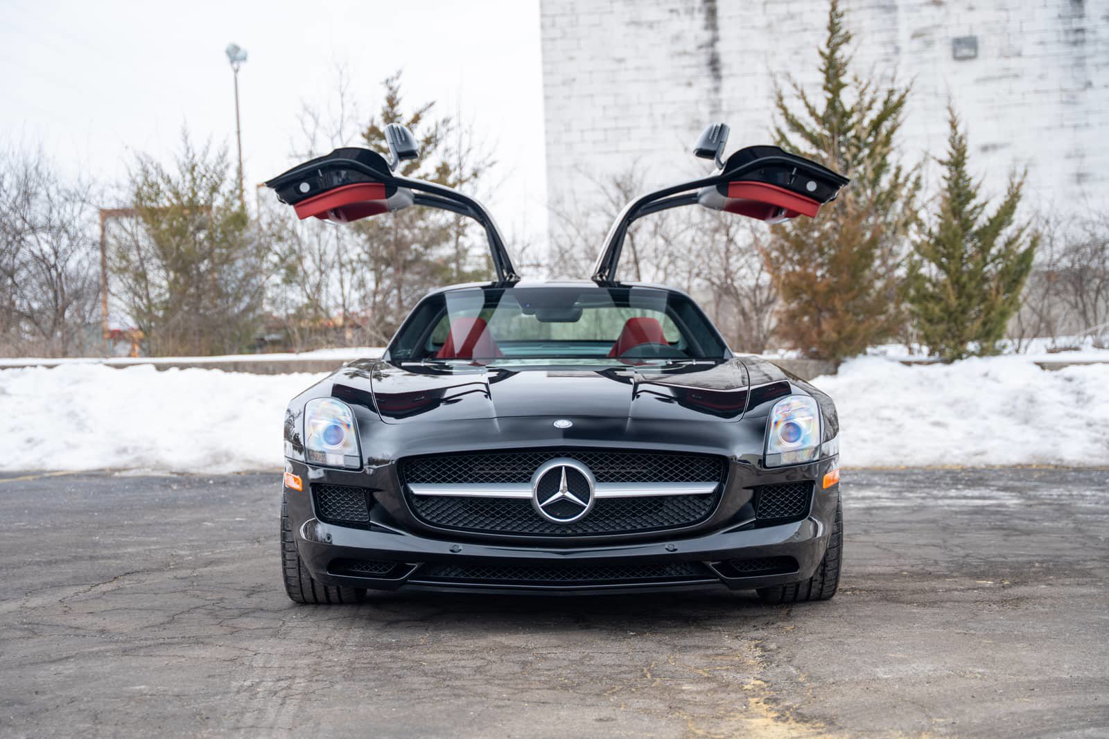 Used 2012 Mercedes-Benz SLS AMG Coupe image 3