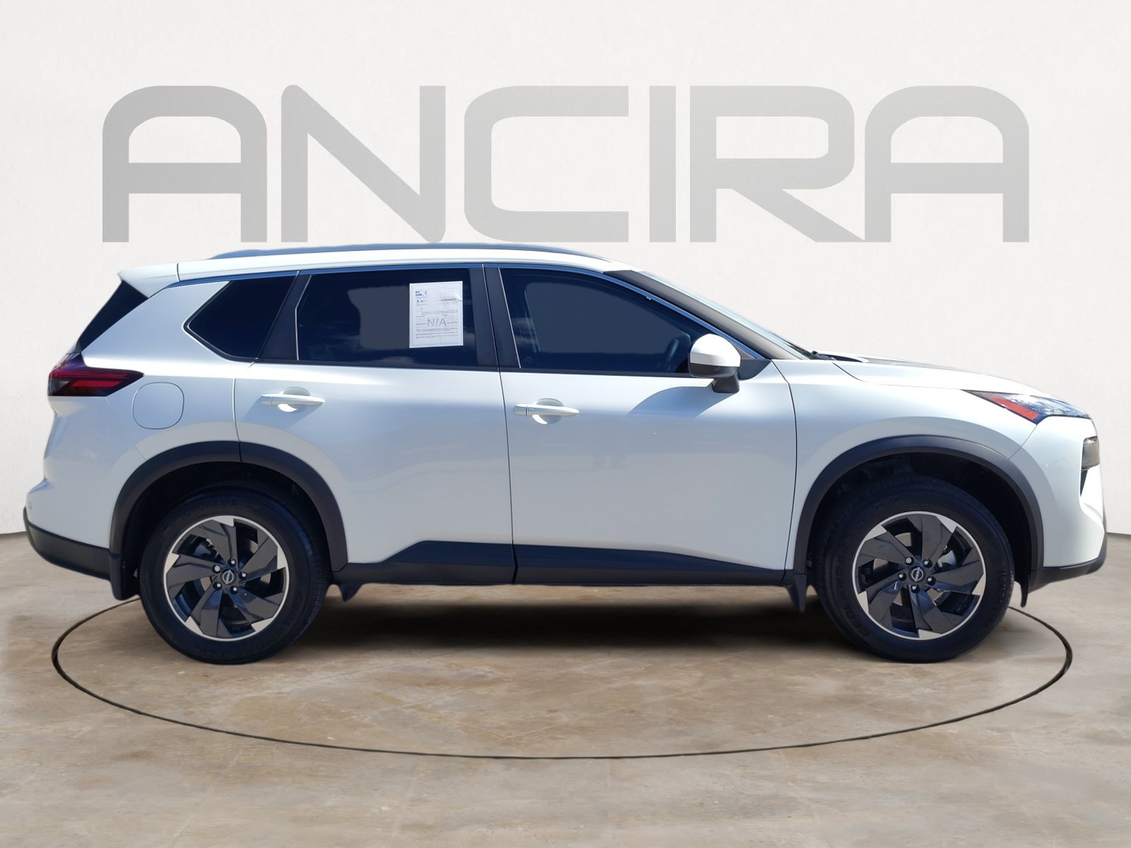 Used 2025 Nissan Rogue SV w/ SV Premium Package FWD image 13